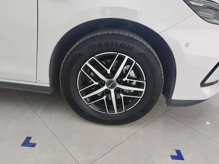 BYD Seal 05 DM-i — фото 6