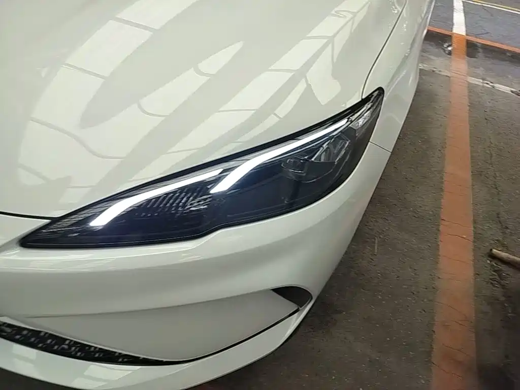 BYD Seal 05 DM-i — фото 24