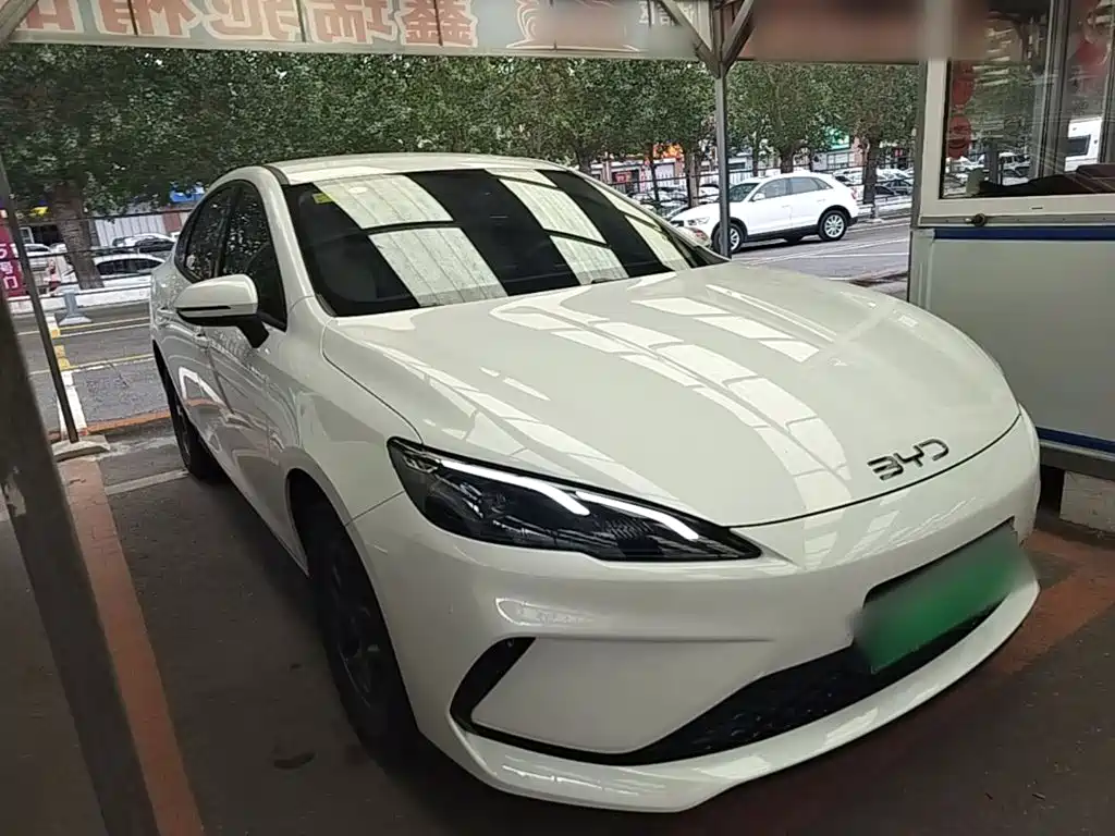 BYD Seal 05 DM-i — фото 4