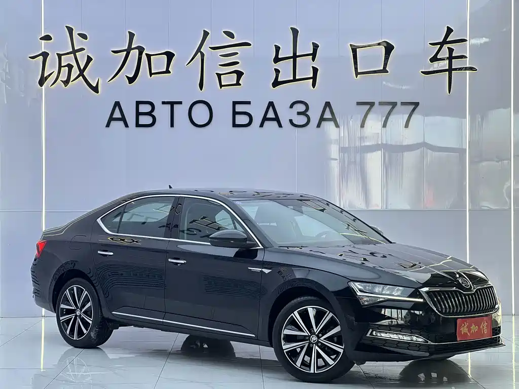 Skoda Superb — фото 3