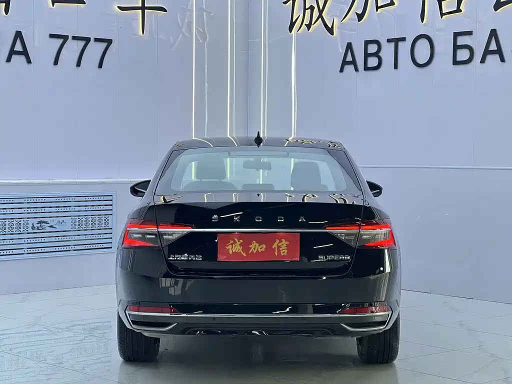 Skoda Superb — фото 5