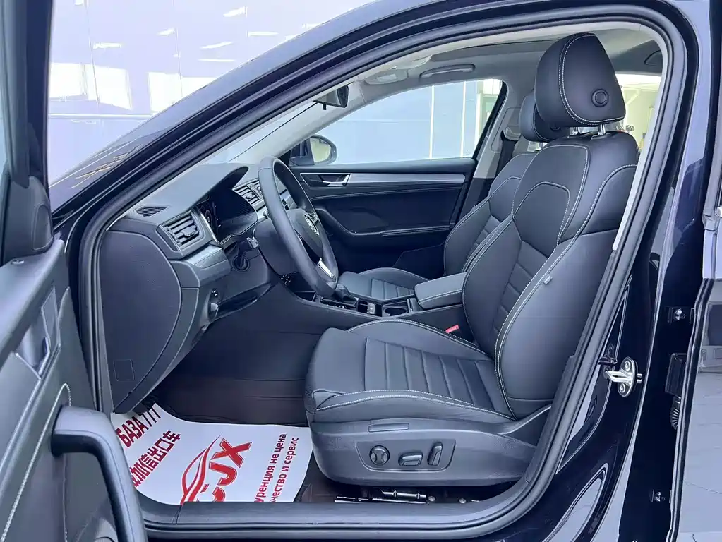 Skoda Superb — фото 7
