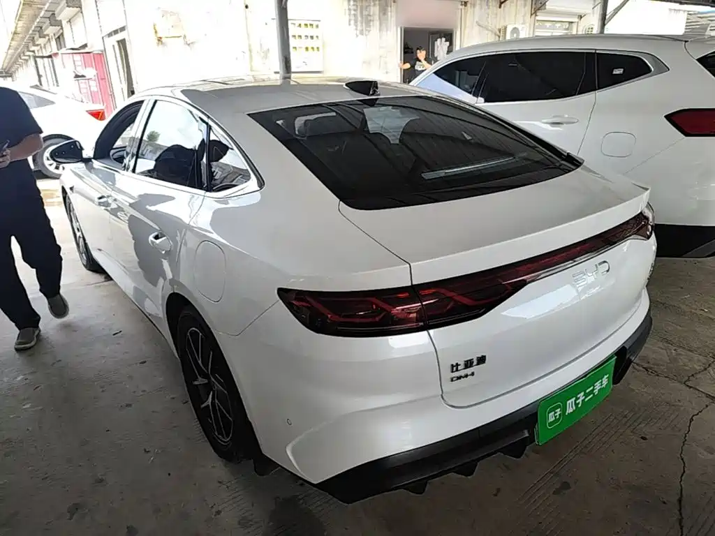 BYD Qin L — фото 5