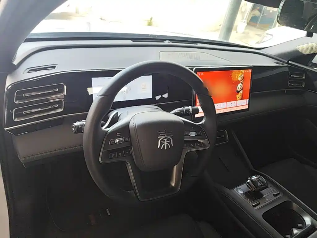 BYD Qin L — фото 10