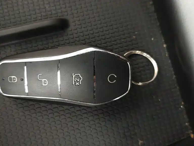BYD Qin L — фото 9