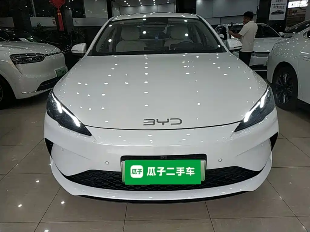 BYD Seal 05 DM-i — фото 3