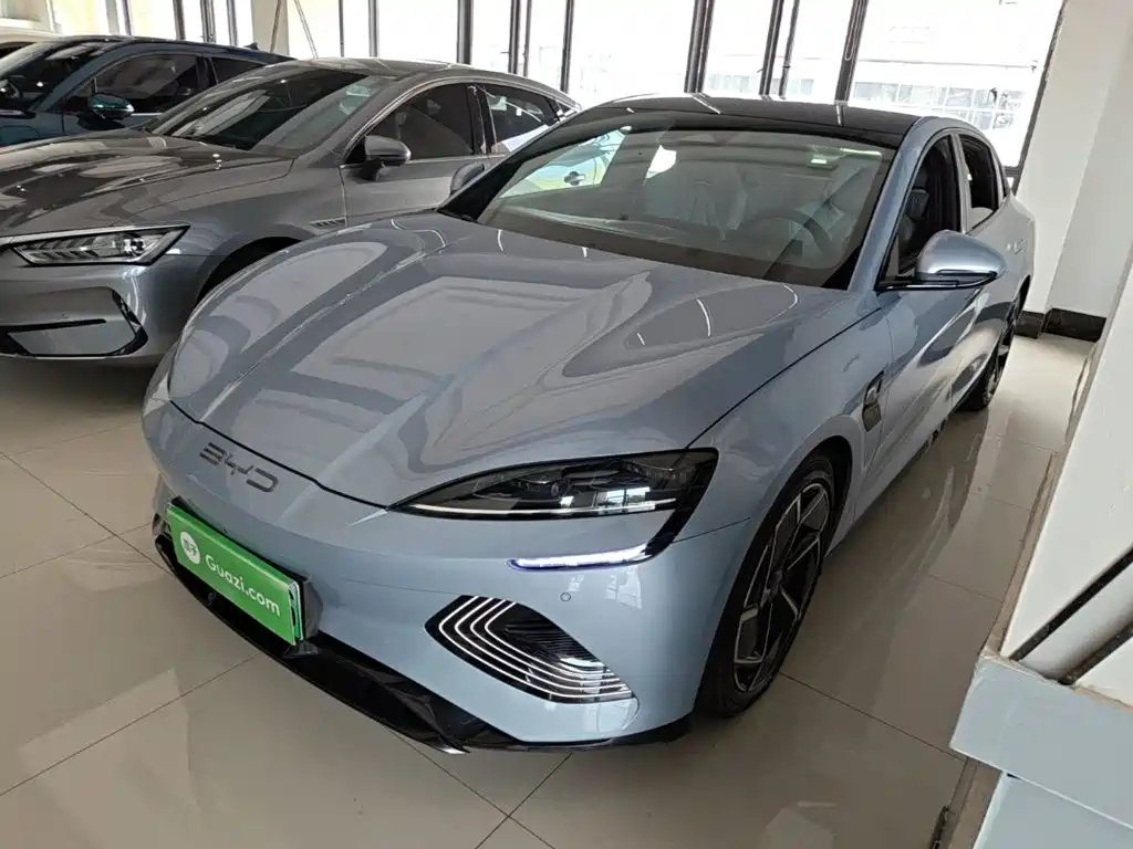 BYD Seal — фото 2