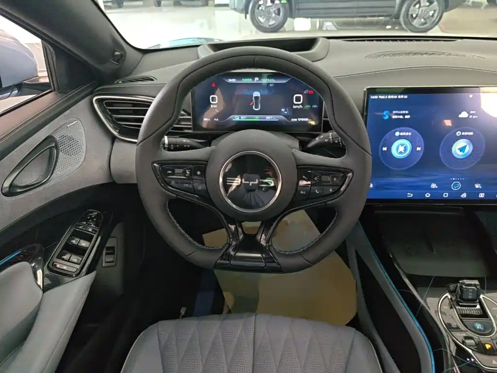 BYD Seal — фото 11