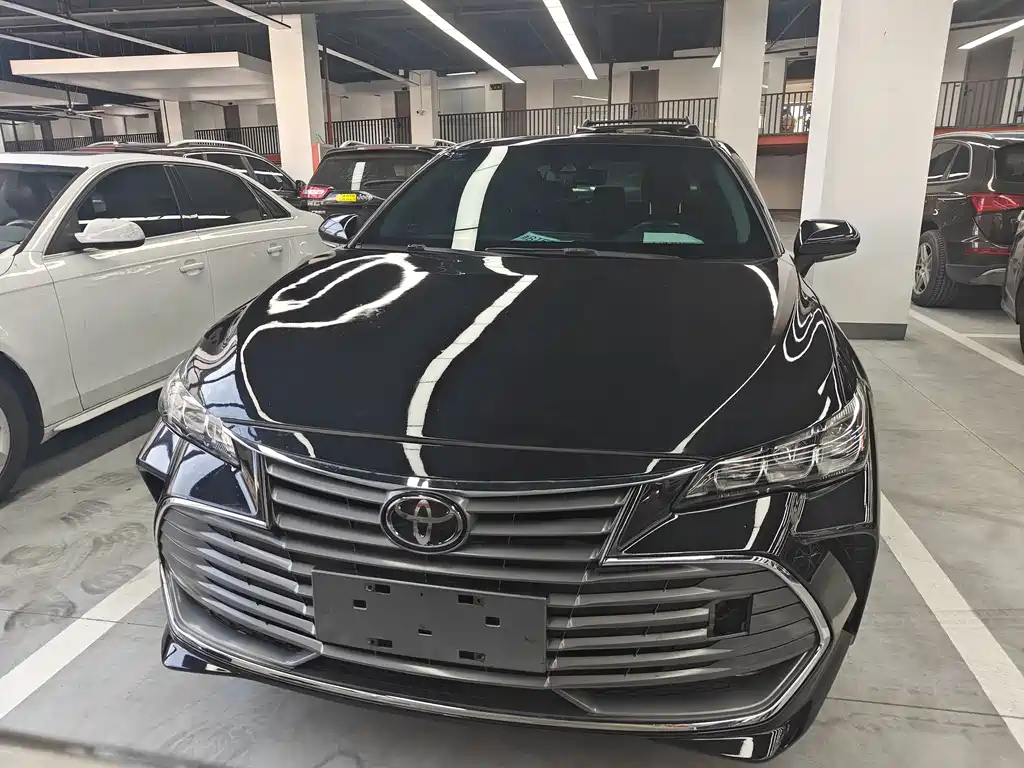 Toyota Avalon — фото 2