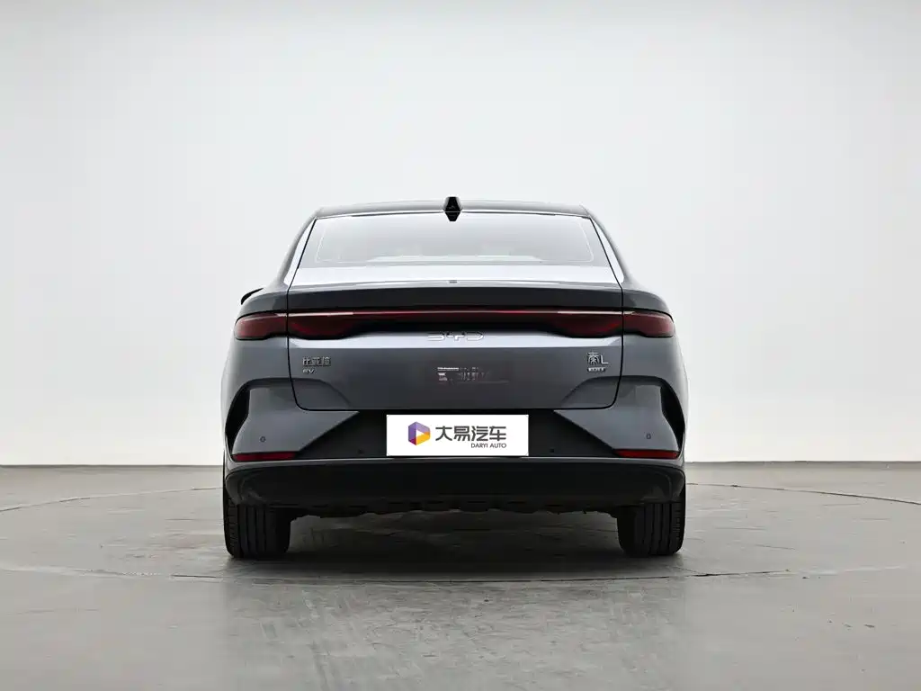 BYD Qin L — фото 4