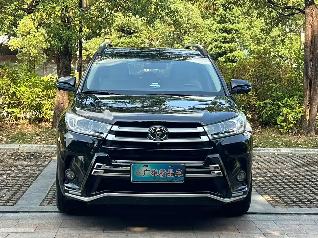 Toyota Highlander — фото 5