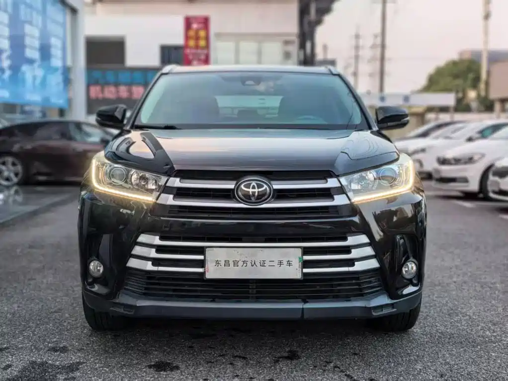 Toyota Highlander — фото 3