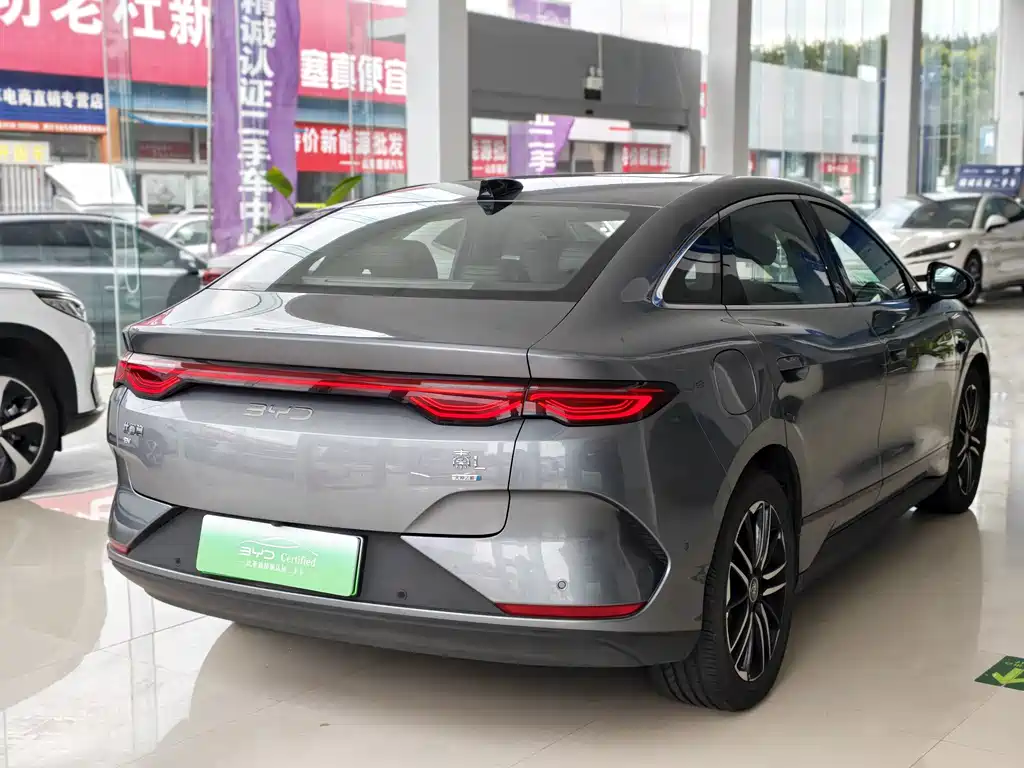 BYD Qin L — фото 4