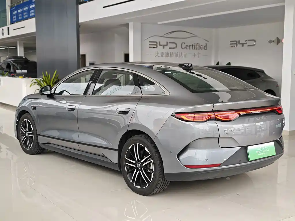 BYD Qin L — фото 6