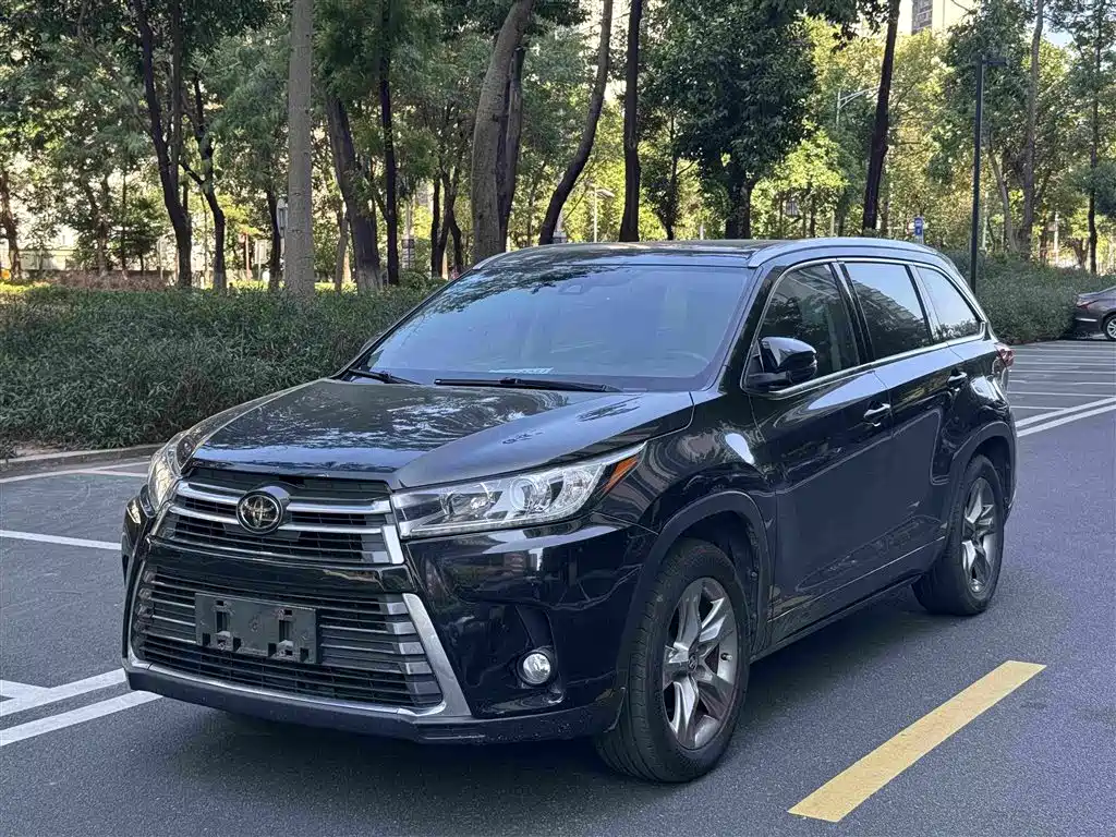 Toyota Highlander — фото 2