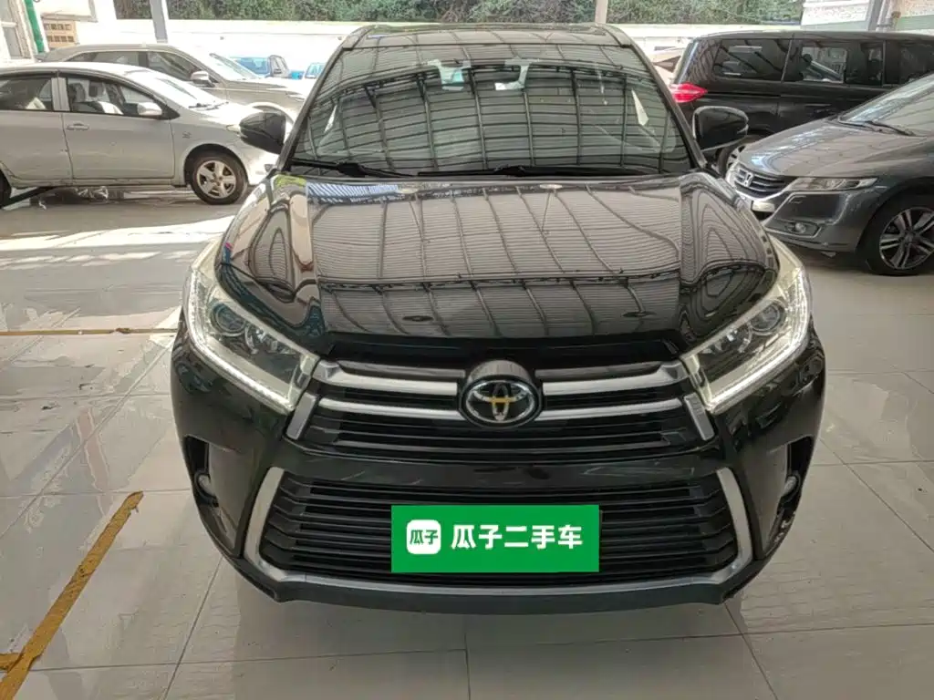 Toyota Highlander — фото 2