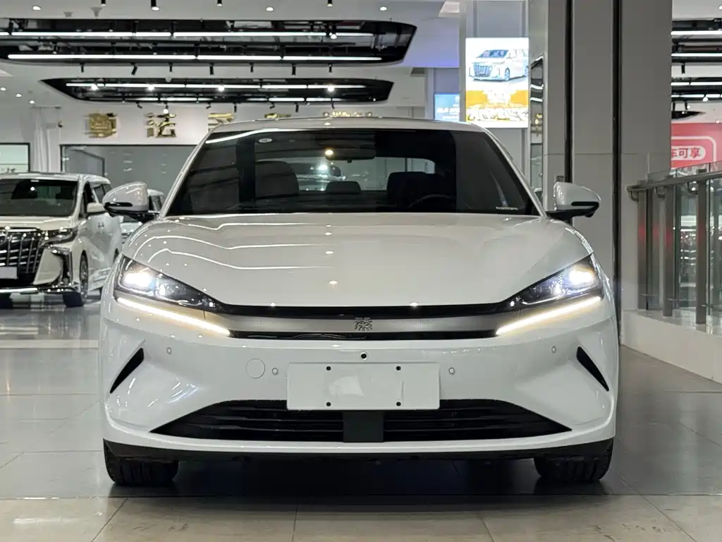BYD Qin L — фото 2