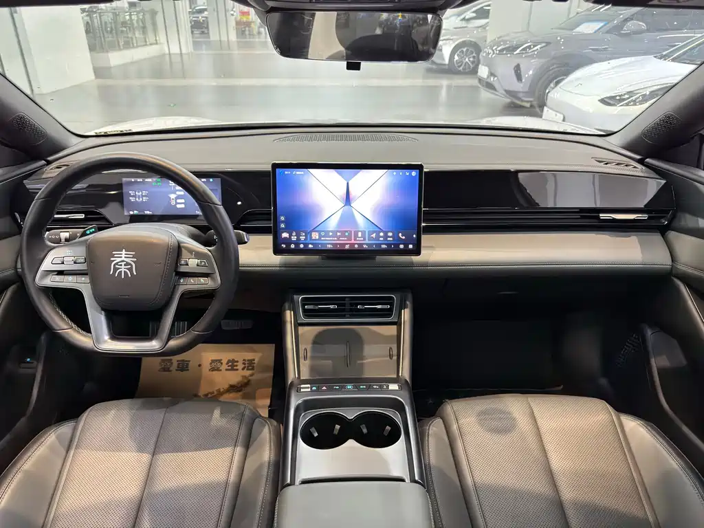 BYD Qin L — фото 9