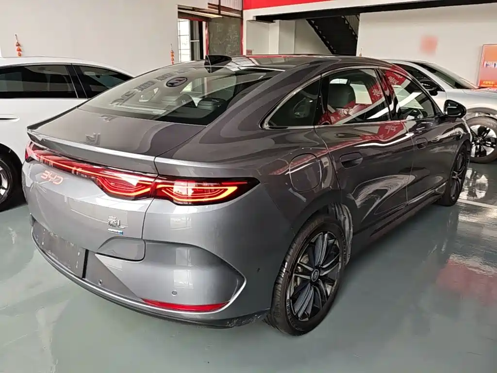 BYD Qin L — фото 7
