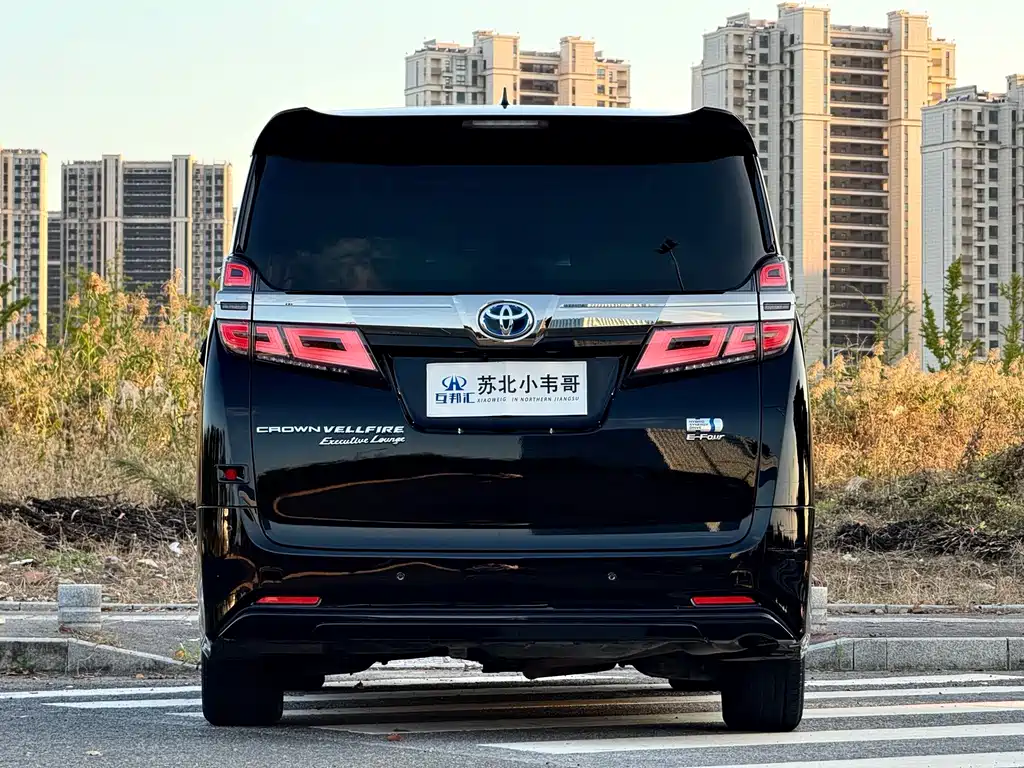 Toyota Vellfire — фото 5