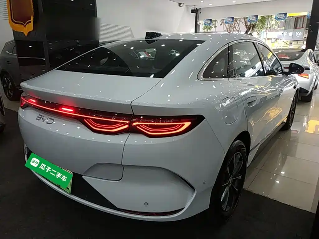 BYD Qin L — фото 7