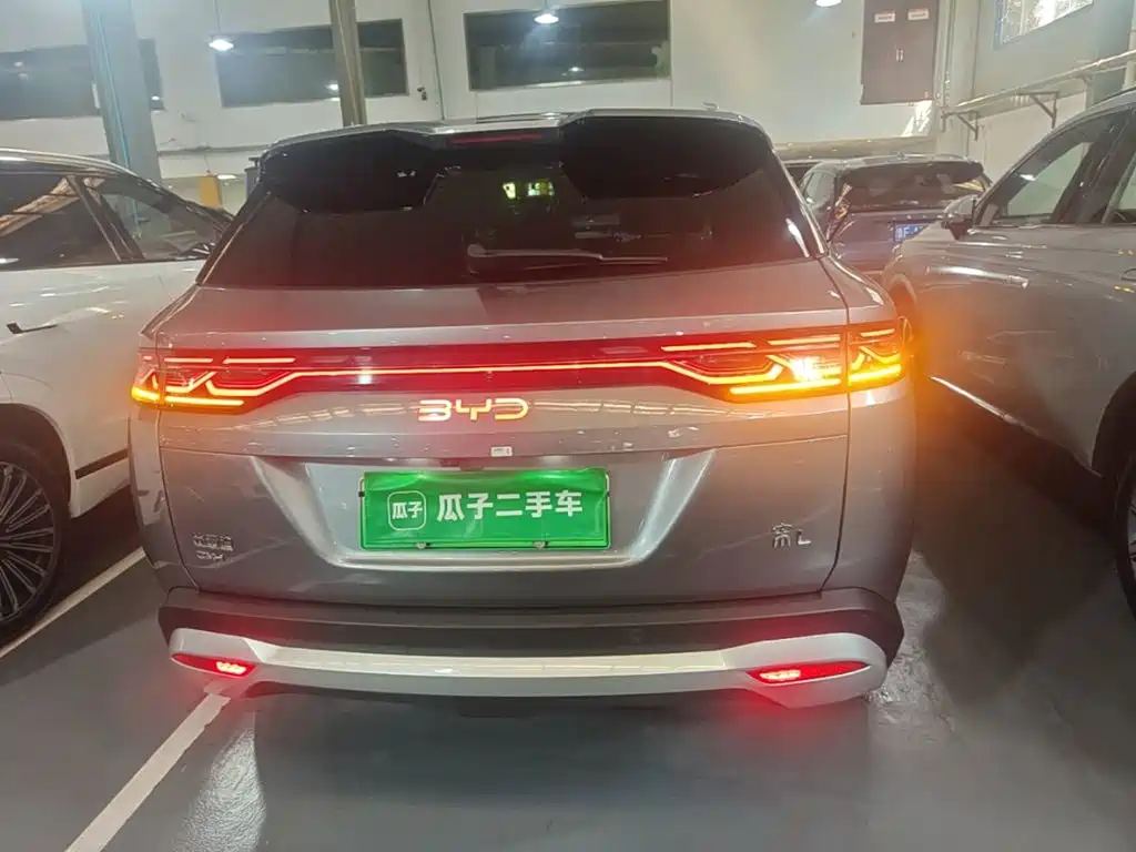 BYD L DM-i — фото 6