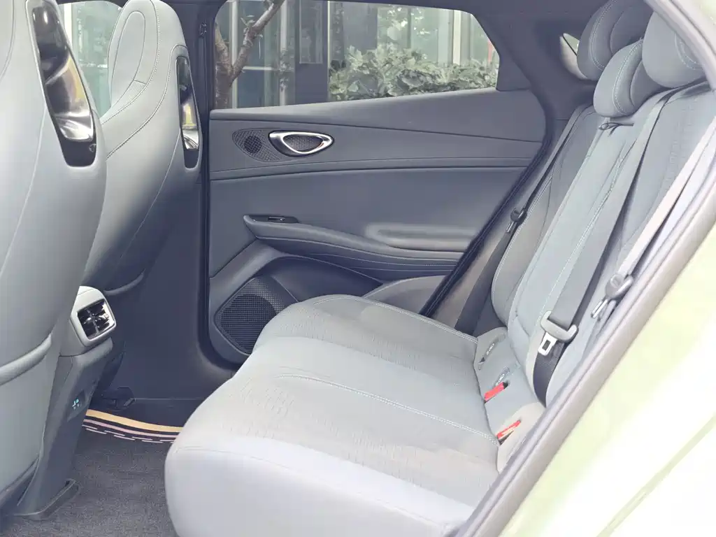 BYD Seal 06GT — фото 9
