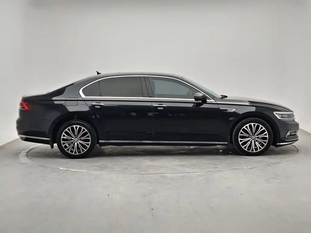 Volkswagen Phideon — фото 3