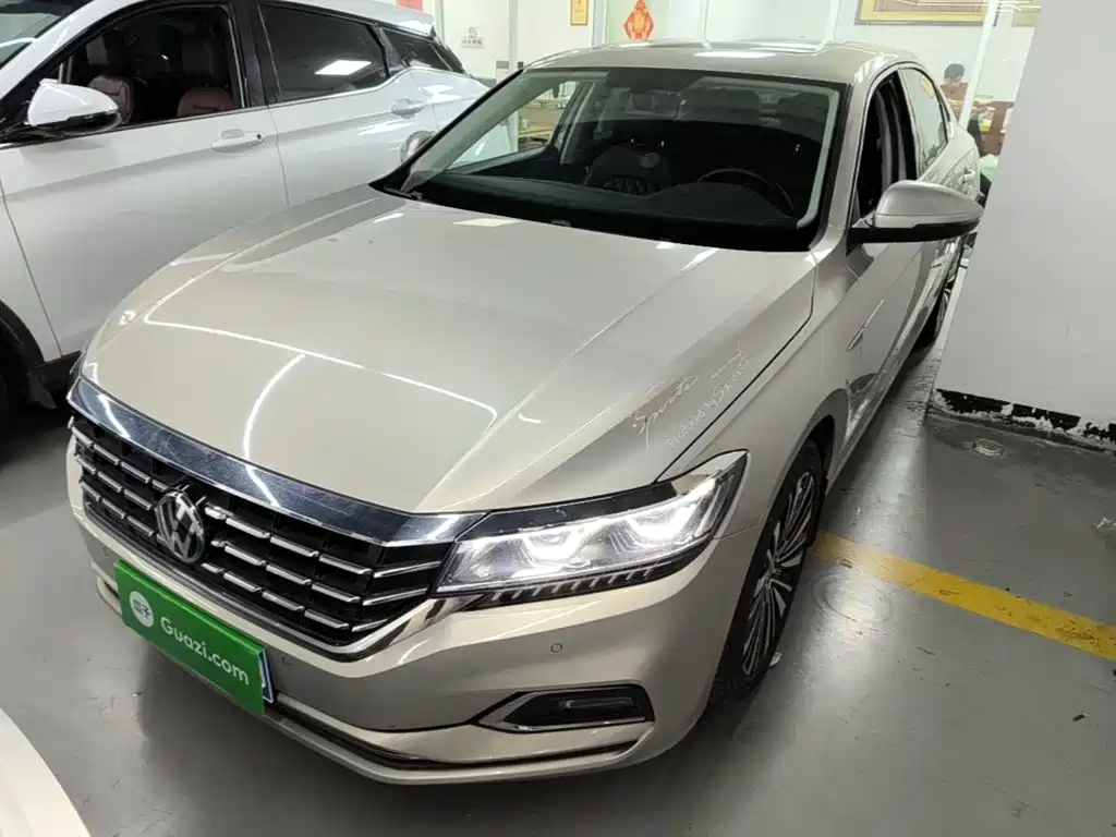 Volkswagen Passat — фото 2