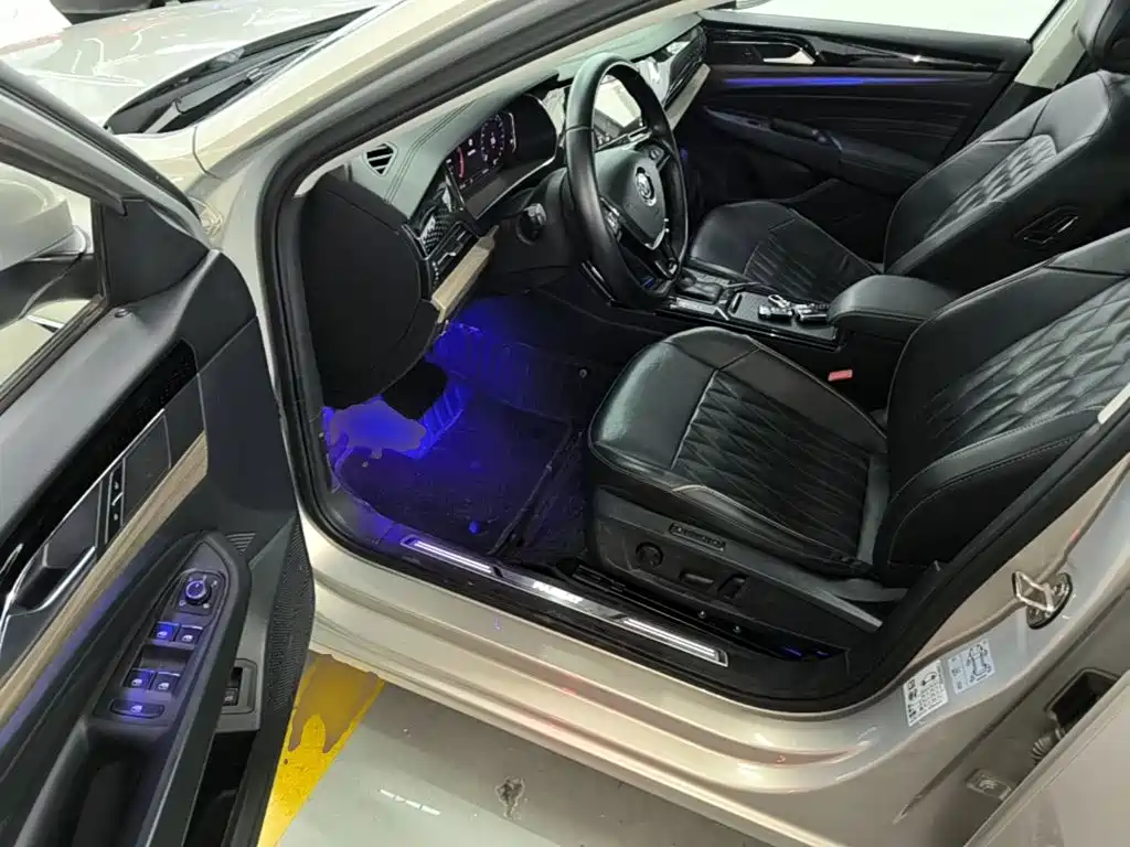 Volkswagen Passat — фото 15