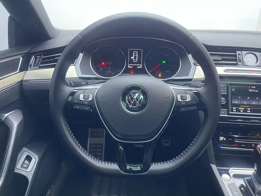 Volkswagen CC — фото 18