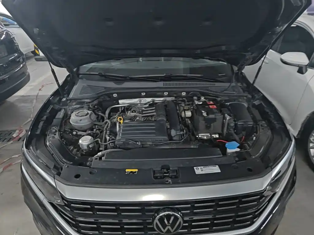 Volkswagen Passat — фото 19