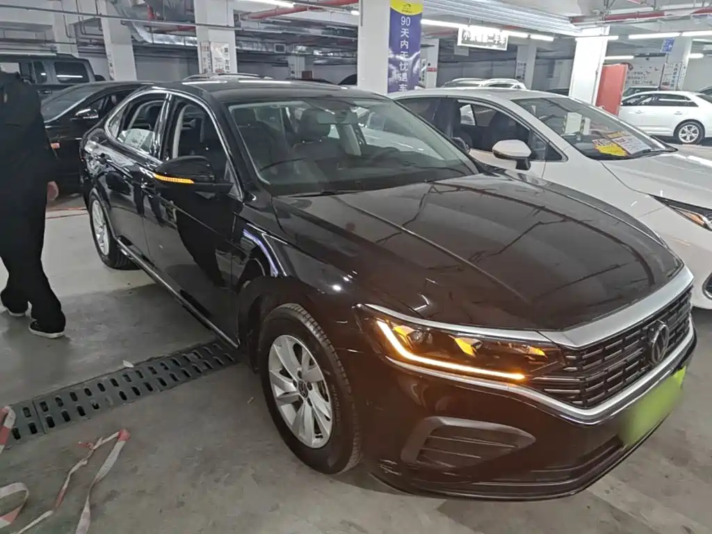 Volkswagen Passat — фото 3