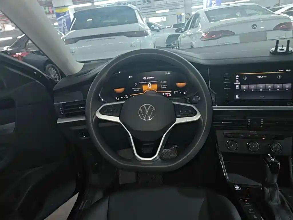 Volkswagen Passat — фото 10