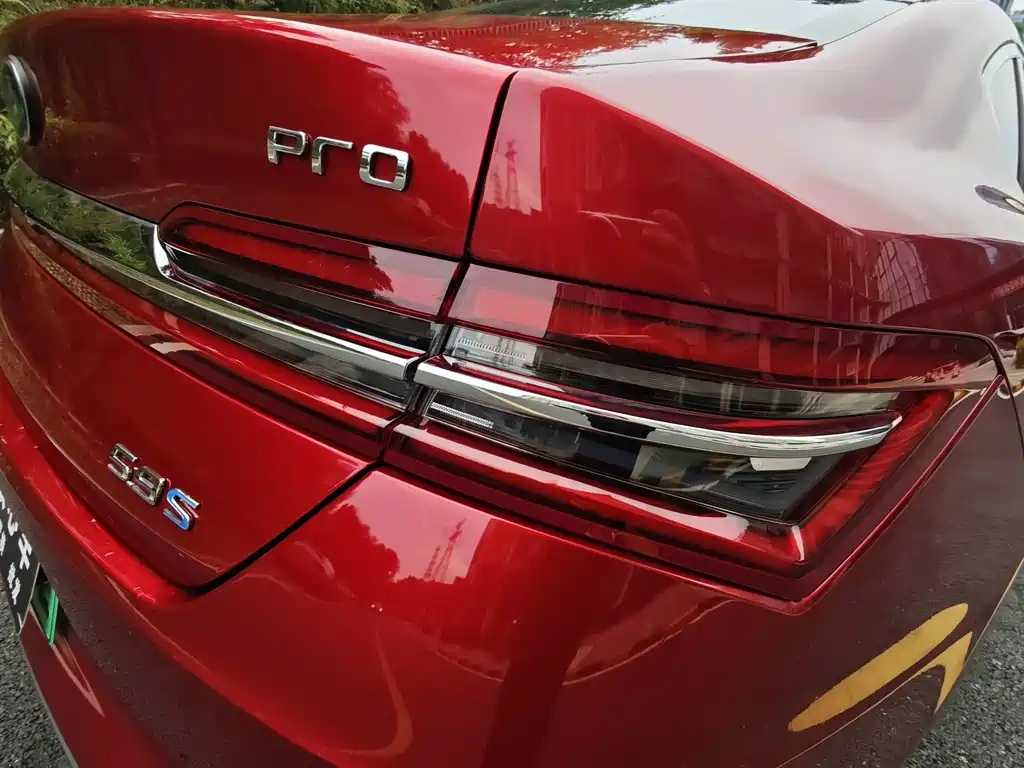 BYD Qin Pro NEV — фото 31