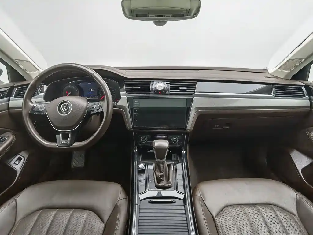 Volkswagen Phideon — фото 5