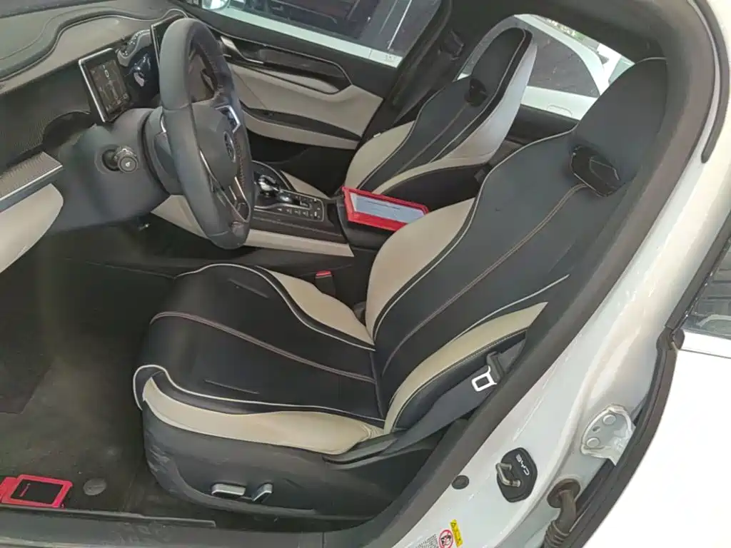 BYD Qin PLUS — фото 15