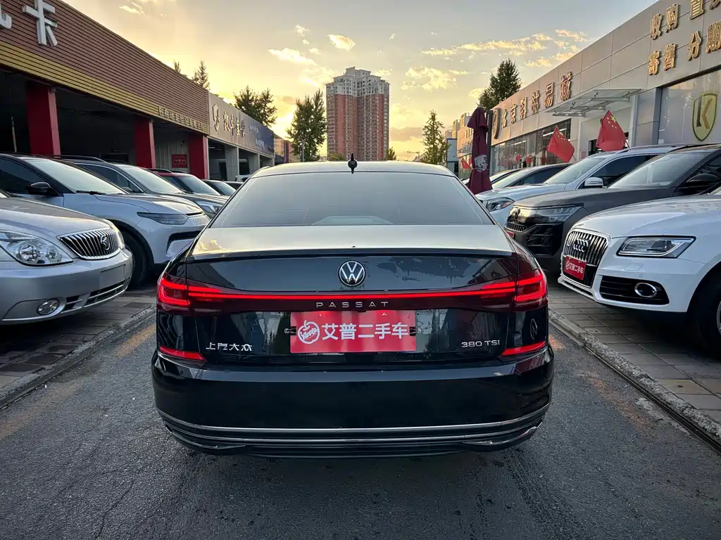 Volkswagen Passat — фото 3