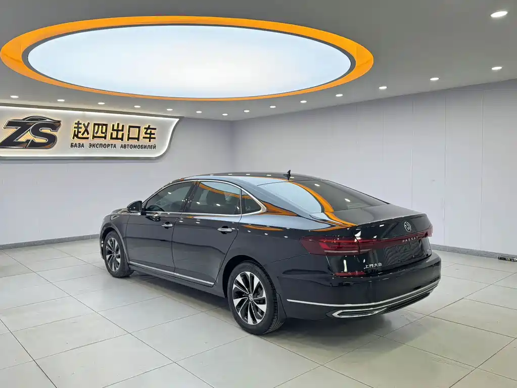 Volkswagen Passat — фото 4