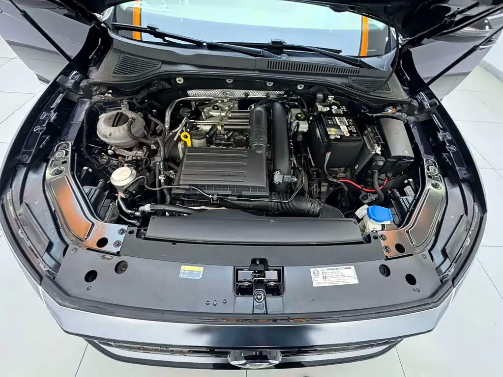 Volkswagen Passat — фото 8