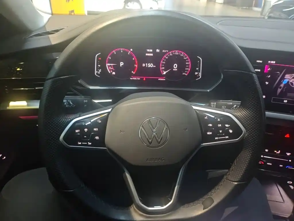 Volkswagen Passat — фото 10