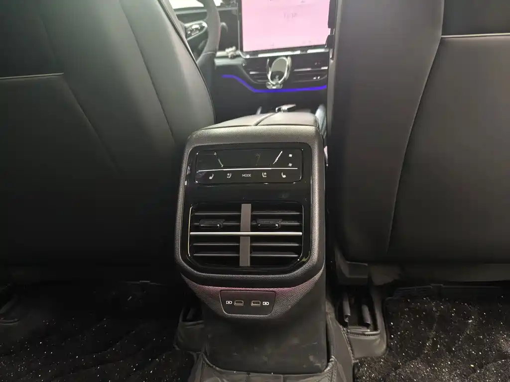 Volkswagen Passat — фото 11