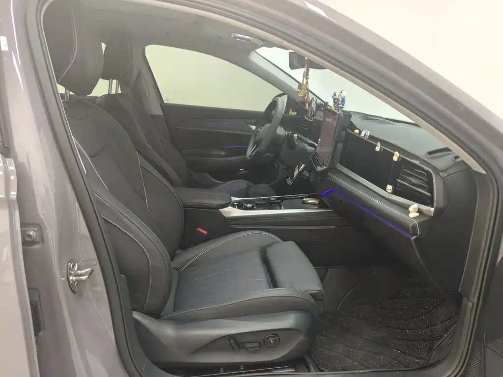 Volkswagen Passat — фото 9