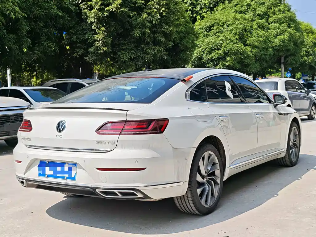 Volkswagen CC — фото 3