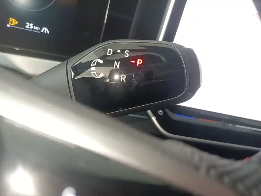 Volkswagen Passat — фото 18