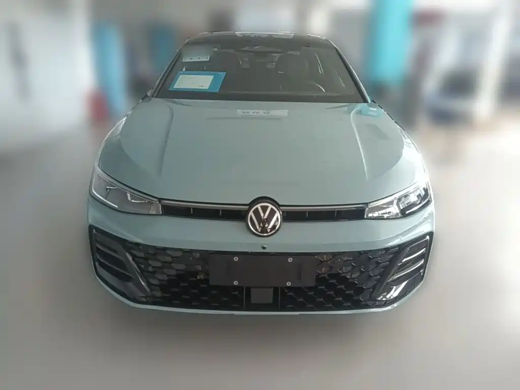 Volkswagen Passat — фото 4