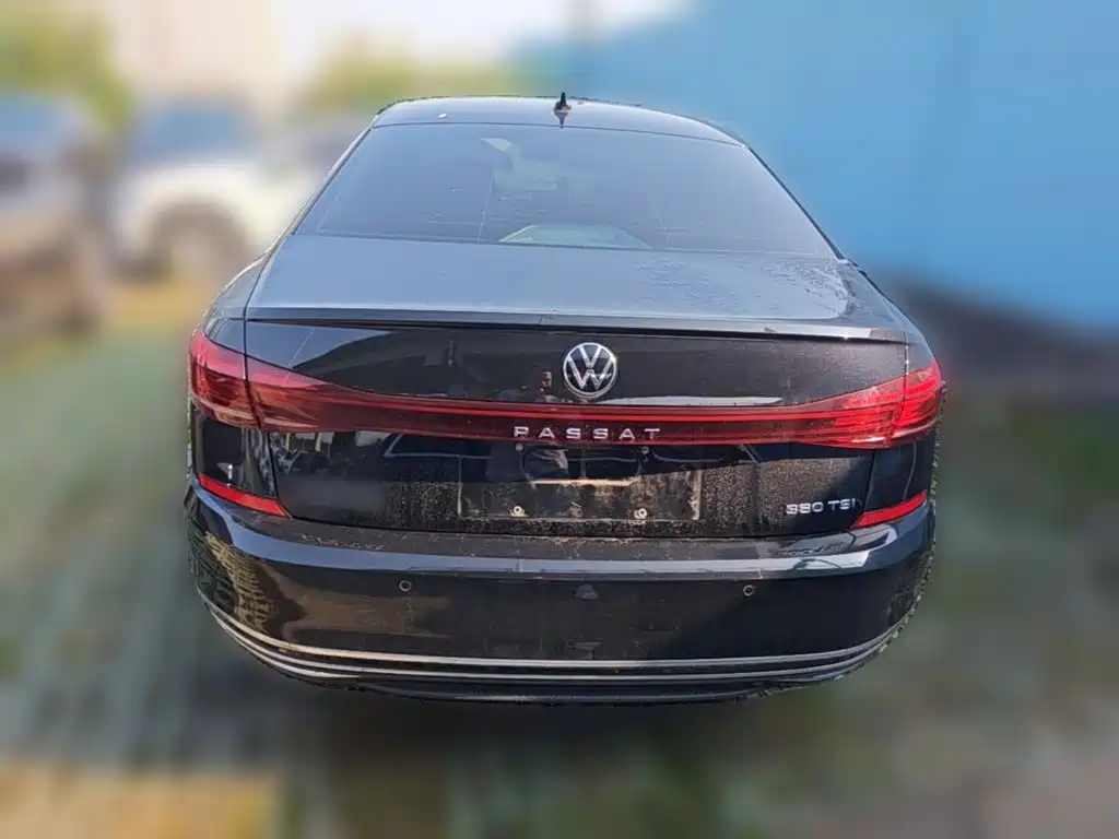 Volkswagen Passat — фото 7