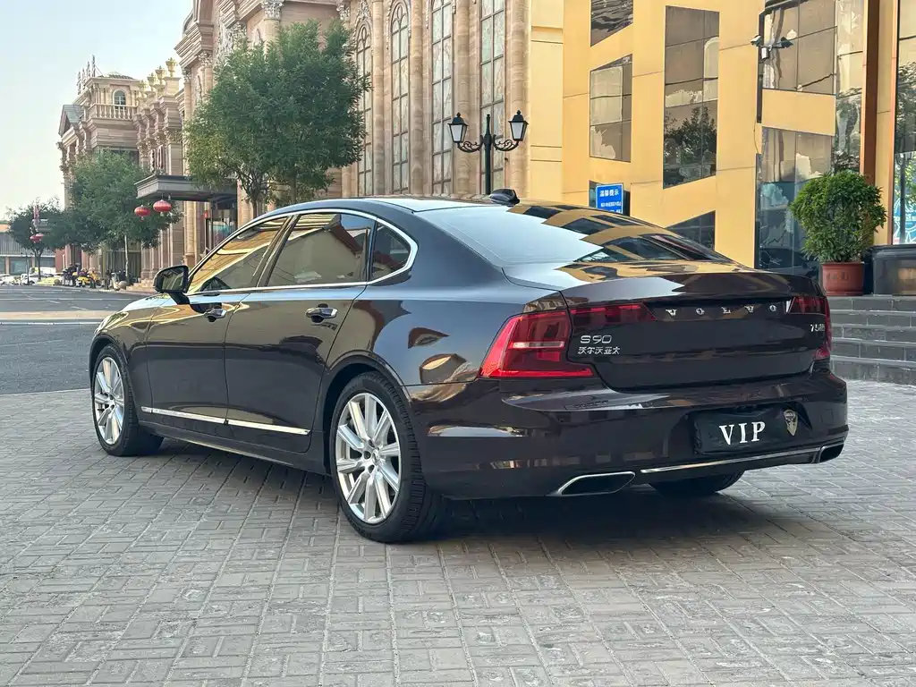 Volvo S90 — фото 7