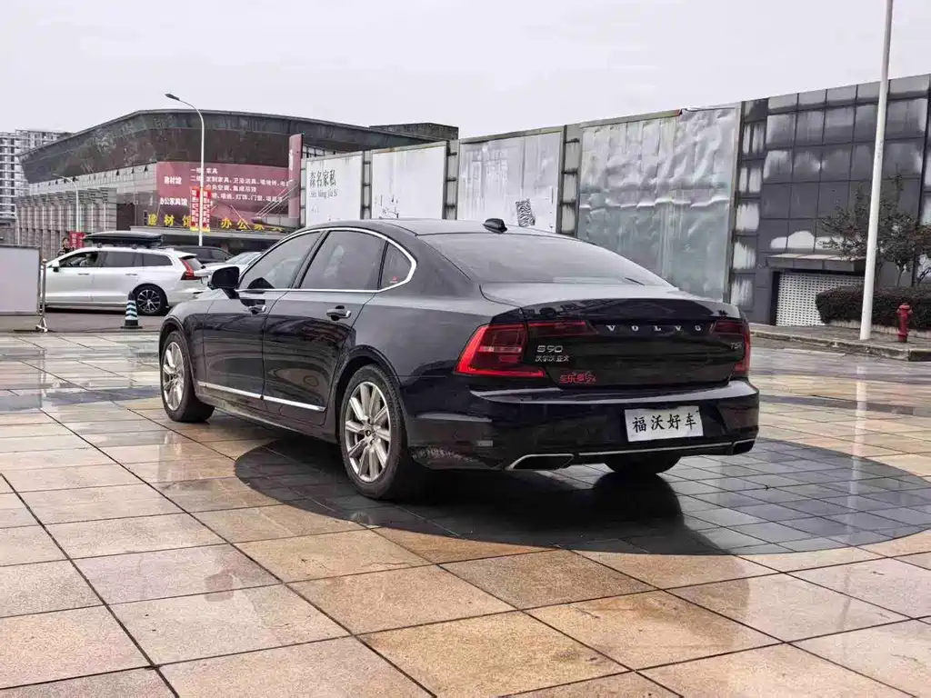Volvo S90 — фото 4