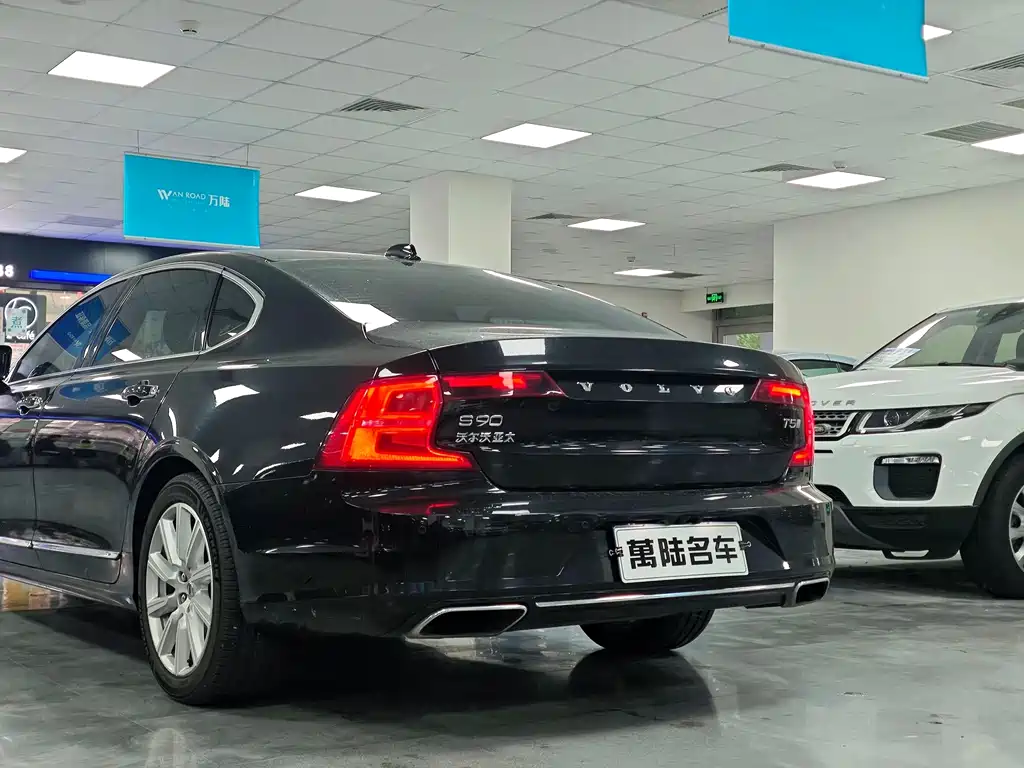 Volvo S90 — фото 10